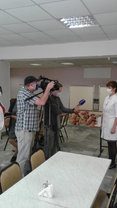Фабрика «Победа» поддерживает врачей Екатеринбурга шоколадом для укрепления иммунитета